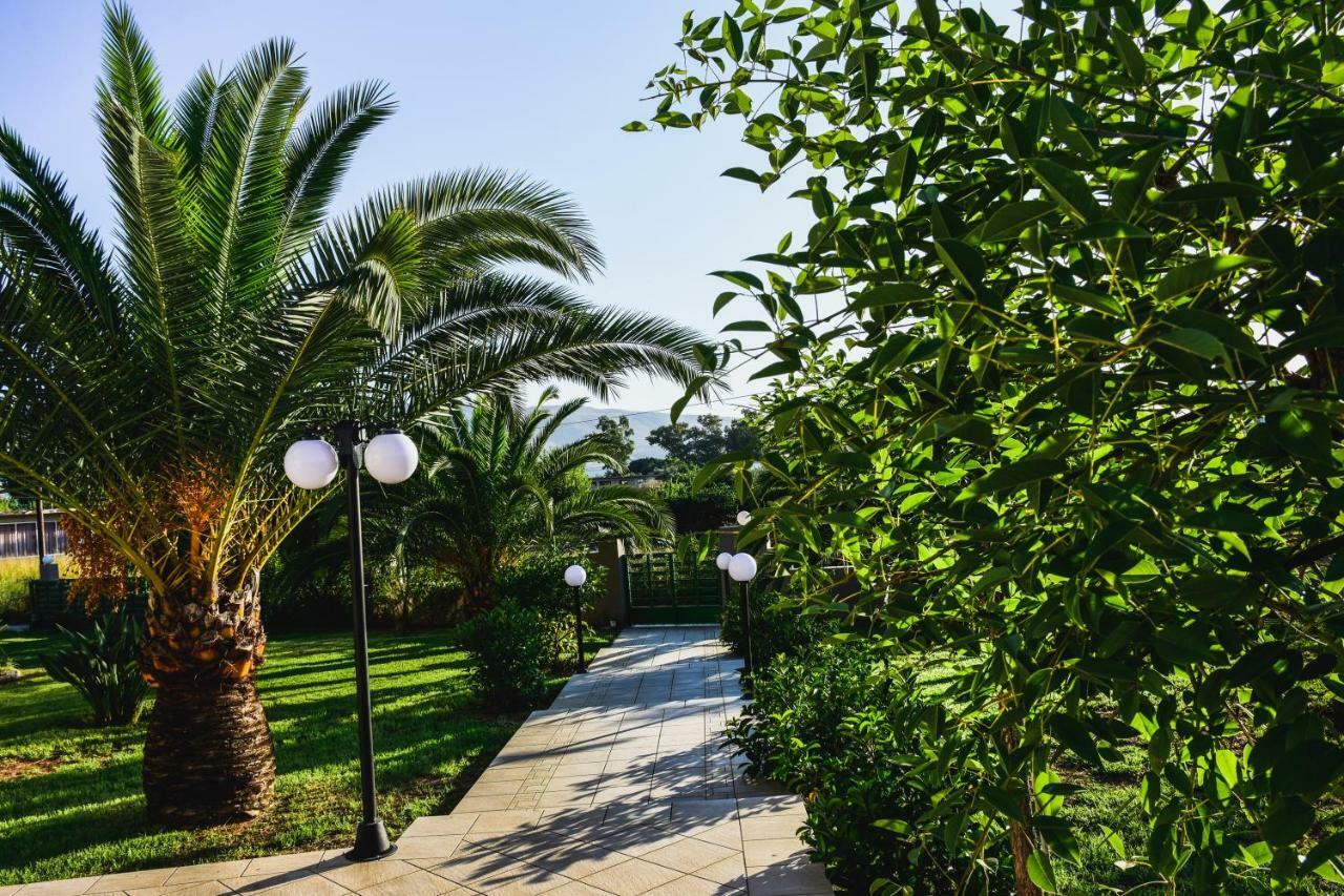 Villa Sweven, Luxury Living Chania Souda Bagian luar foto